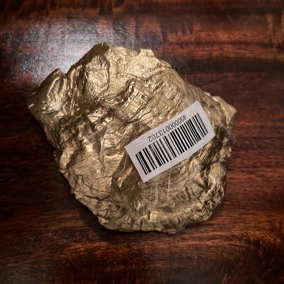 Medium Size Trinket Holder, Handmade from an Oyster Shell - Picture 8 of 14